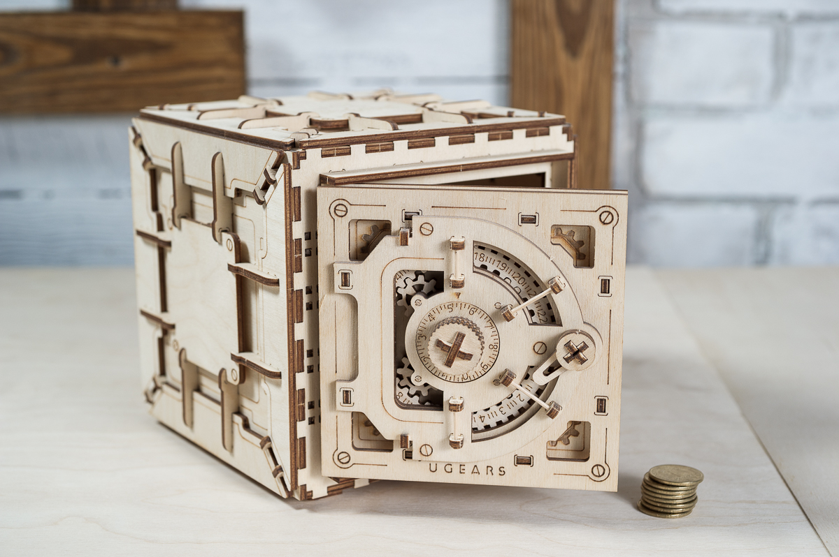 Ugears Safe 15