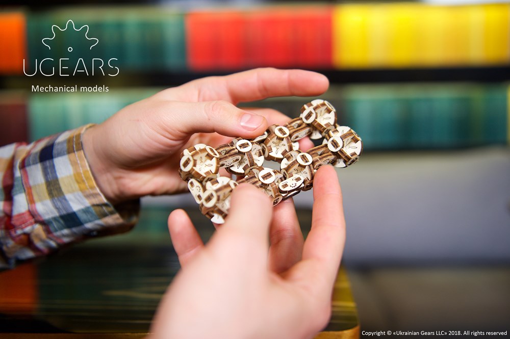 Ugears Flexi-Cubis Model Kit