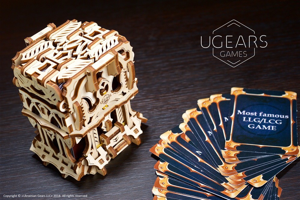 23-ugears-games-Deck-Box-max-1000